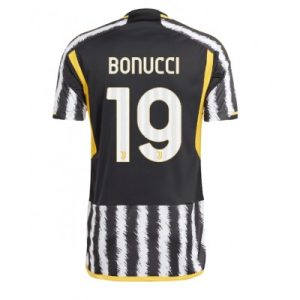 Kop-billigt-fotbollstrojor-Herr-Juventus-Hemma-Troja-2023-24-Kortarmad-med-tryck-Leonardo-Bonucci-19